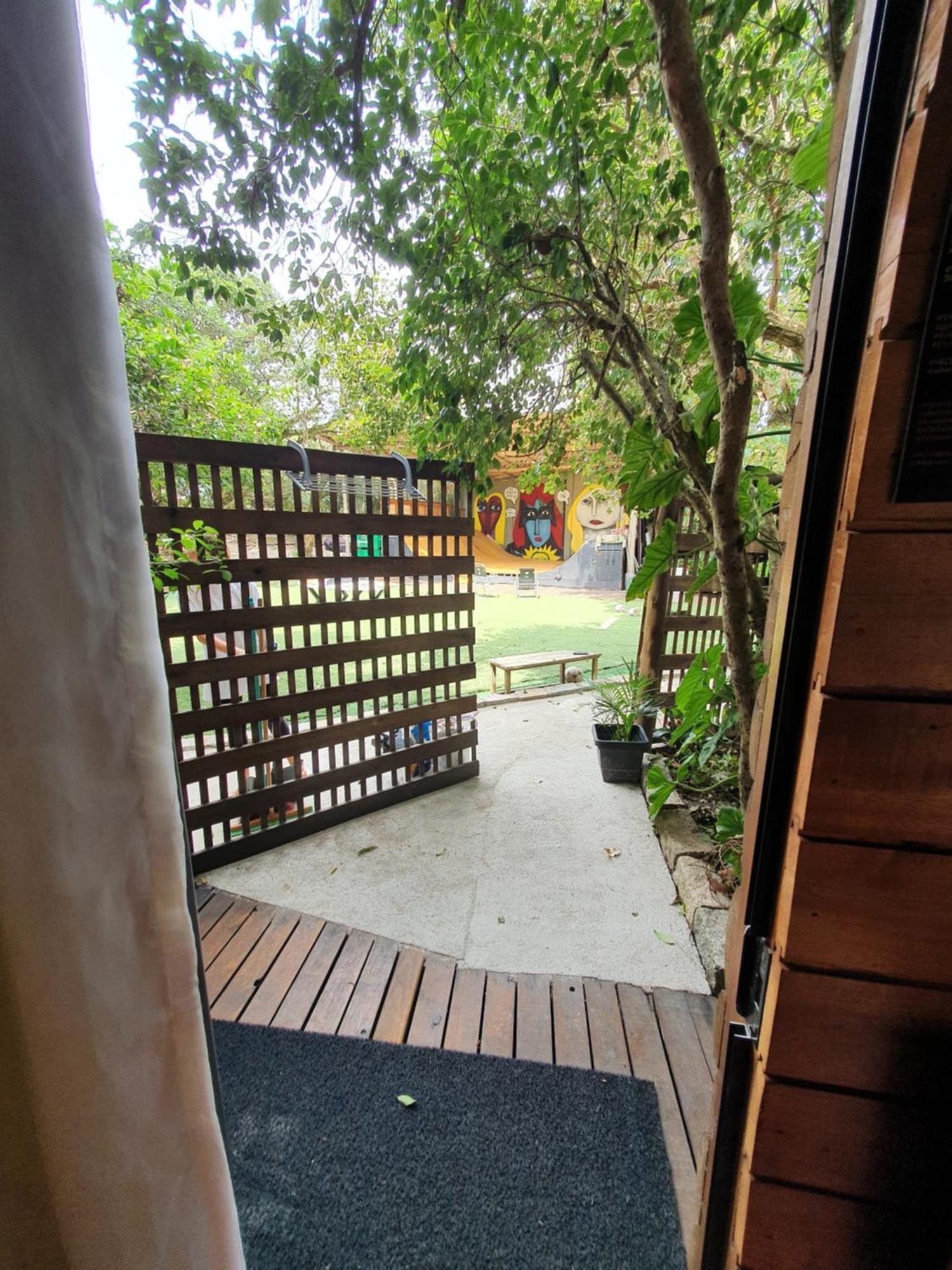 The Search House Hostel ฟลอเรียนอโปลิส ภายนอก รูปภาพ