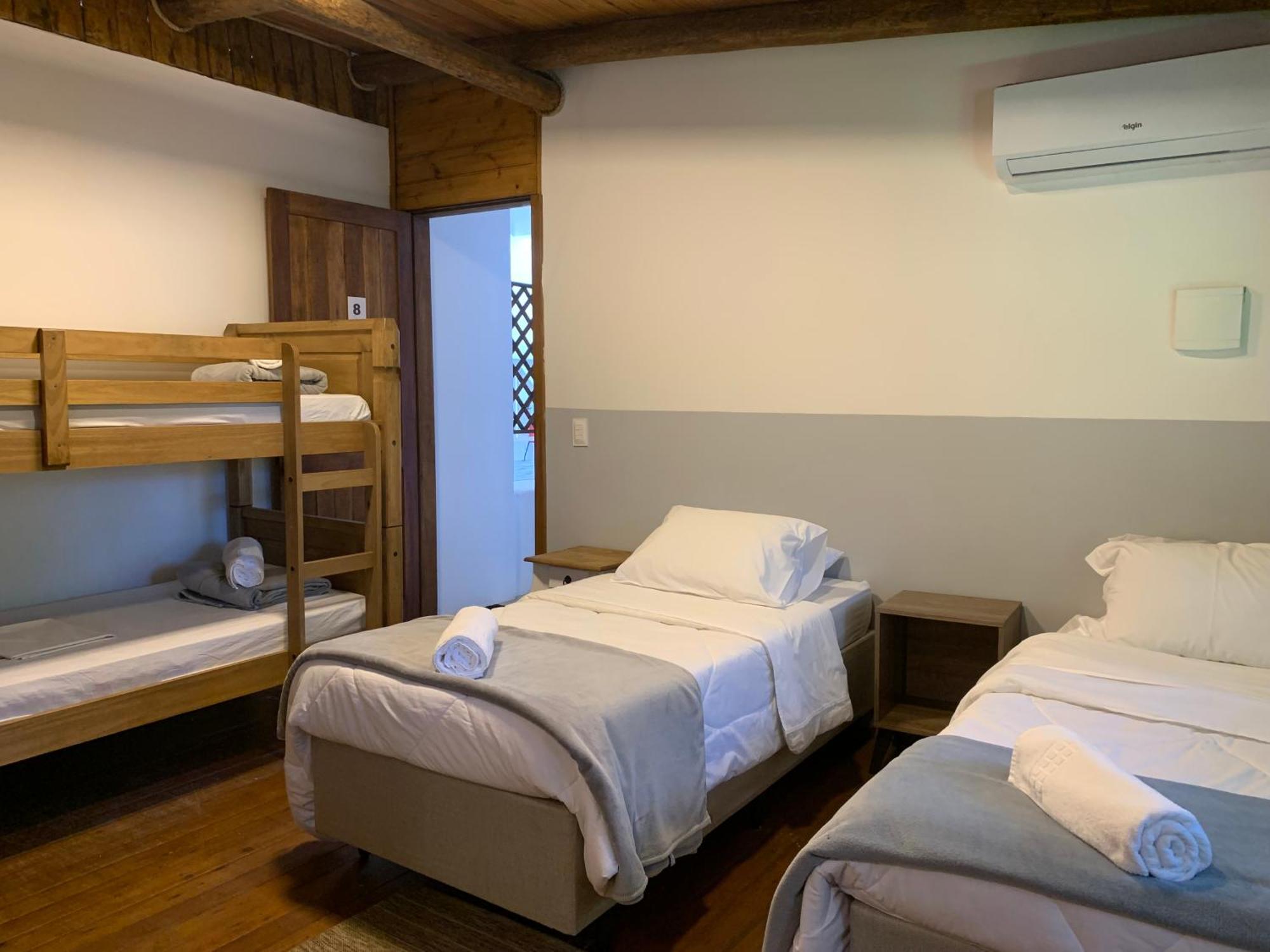 The Search House Hostel ฟลอเรียนอโปลิส ภายนอก รูปภาพ