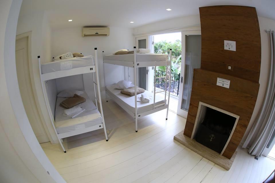 The Search House Hostel ฟลอเรียนอโปลิส ภายนอก รูปภาพ